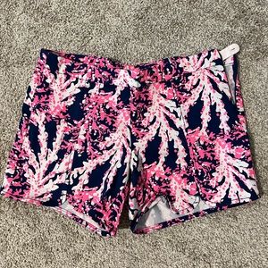 Lilly Pulitzer side zip shorts size 2. Worn once.